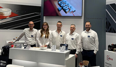 Mitarbeiter von Battery-Kutter auf der Light + Building 2026