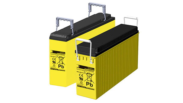 Zwei Batterien der Front Terminal Serie von SUN Battery